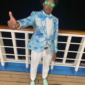 Meet your Posher, Deandre